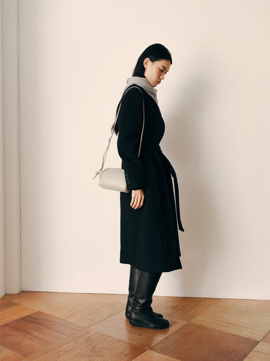 FADE CROSSBODY BAG (PORCELAIN WHITE) - Atelier de LUMEN
