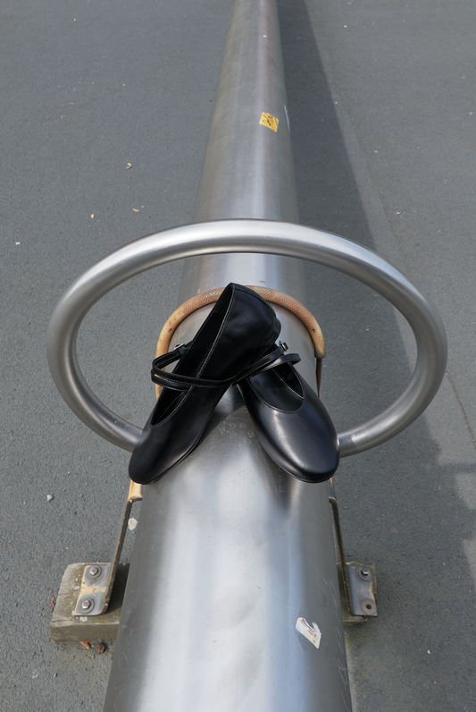 DOUBLE STRAP FLATS (SOFT BLACK)