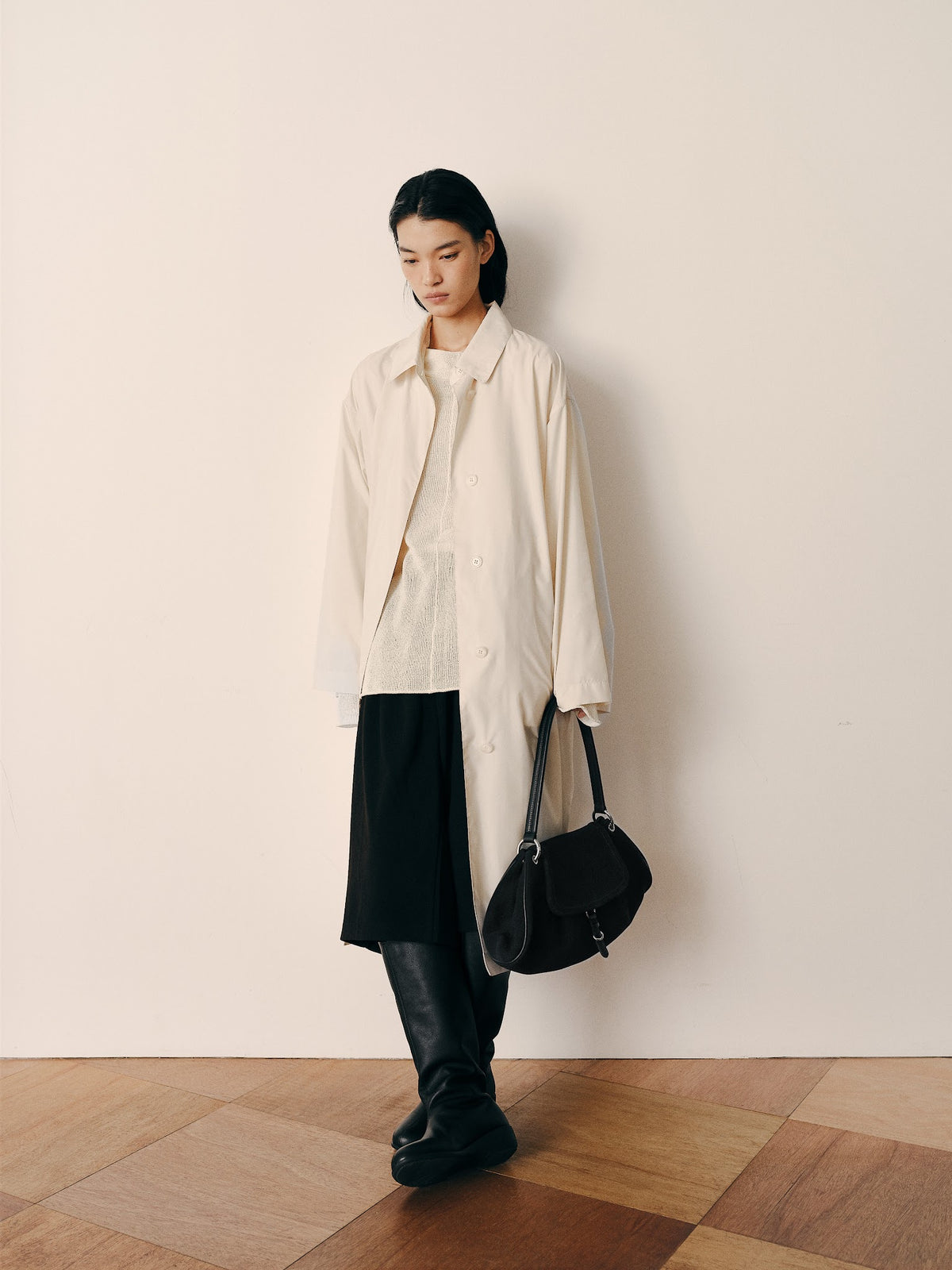 VERE FLAP BAG (SUEDE BLACK) - Atelier de LUMEN