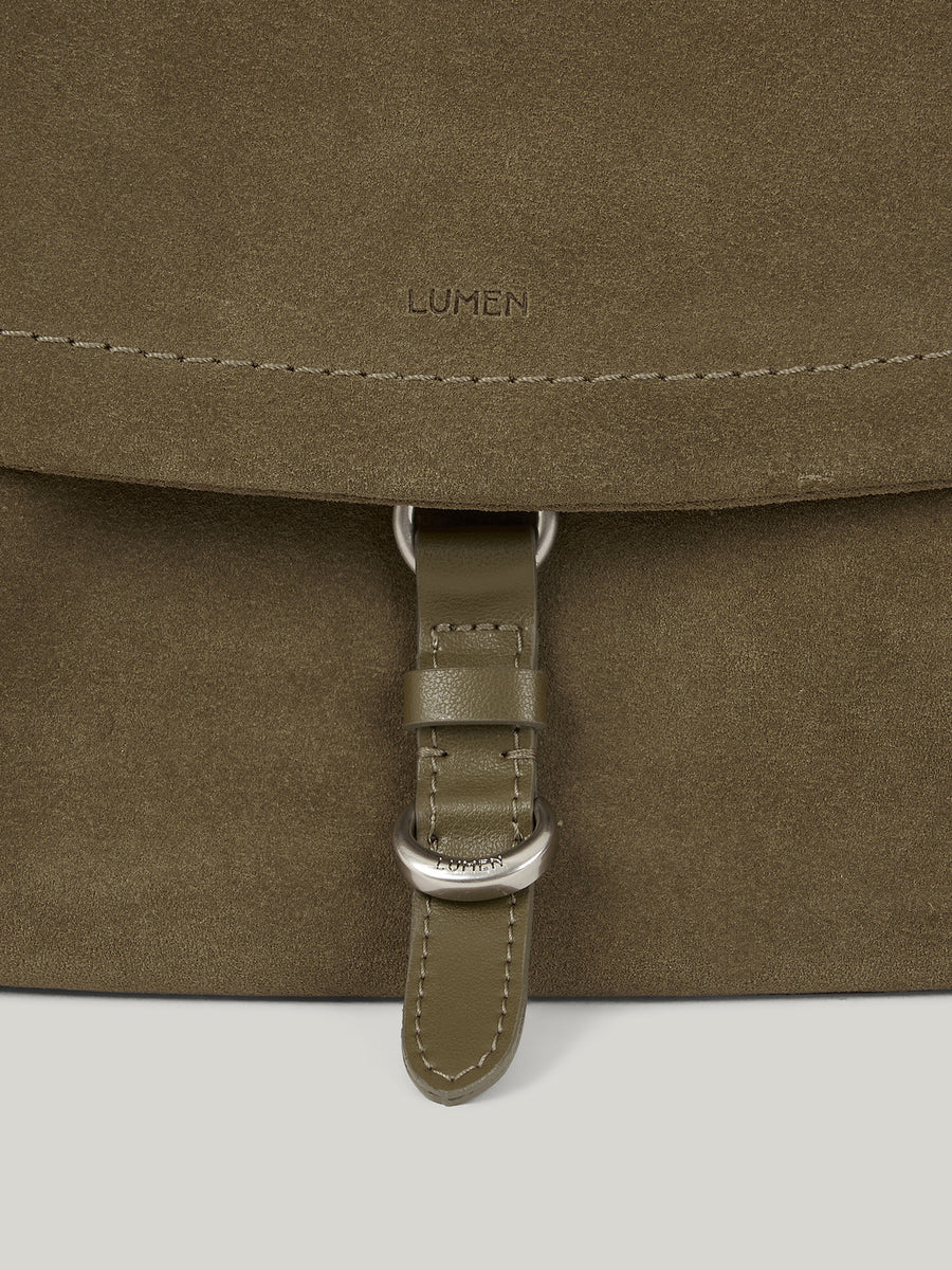 vere-flap-bag-suede_camel-description-1