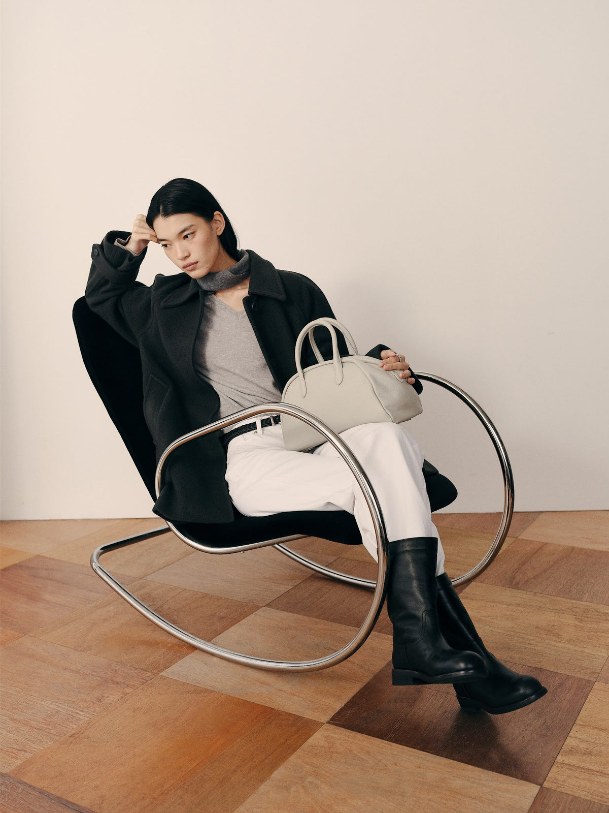 FADE BOSTON BAG (PORCELAIN WHITE) - Atelier de LUMEN