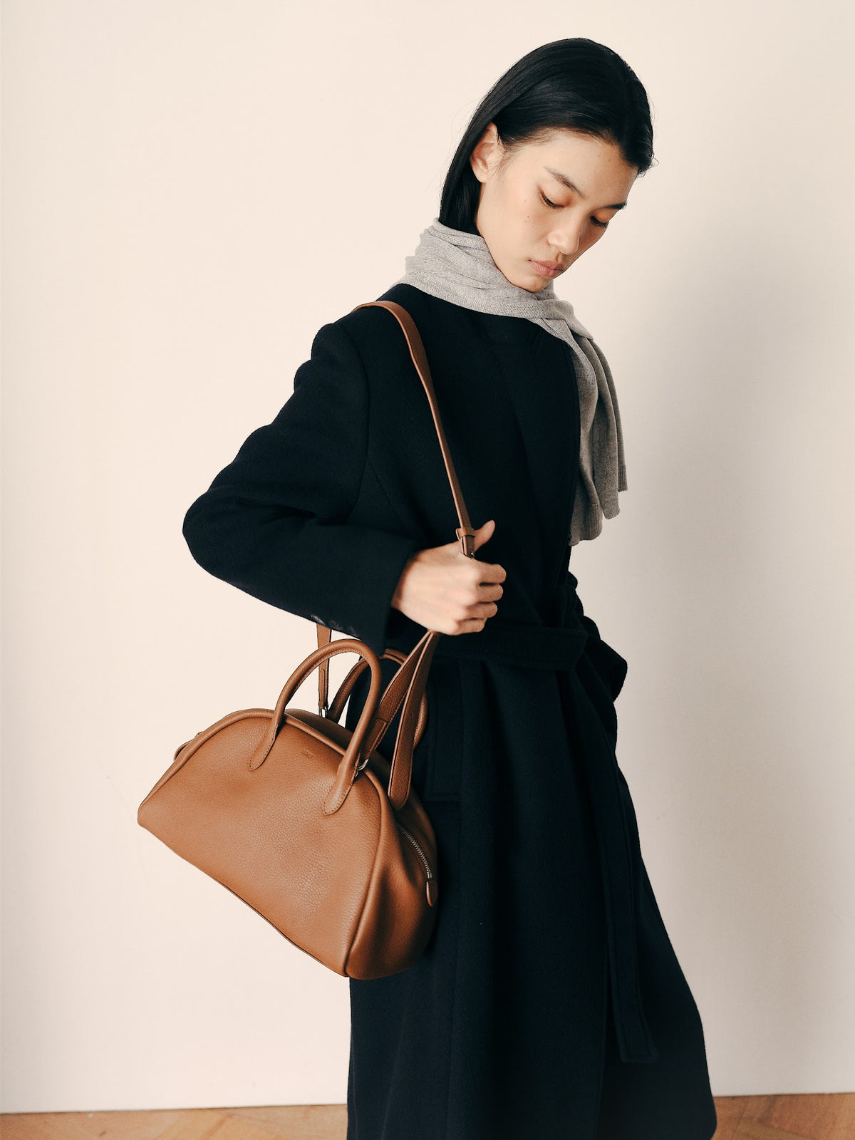 FADE BOSTON BAG (CAMEL BROWN) - Atelier de LUMEN
