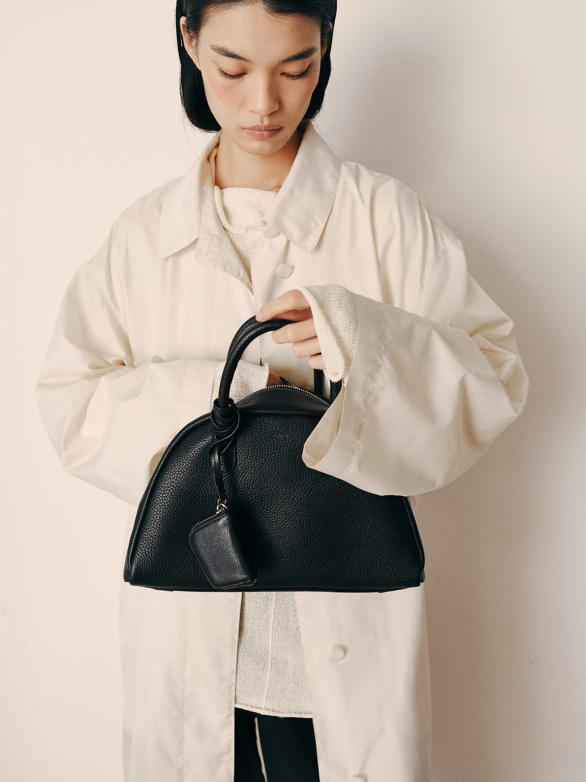 AIR MINI POUCH (SOFT BLACK) - Atelier de LUMEN
