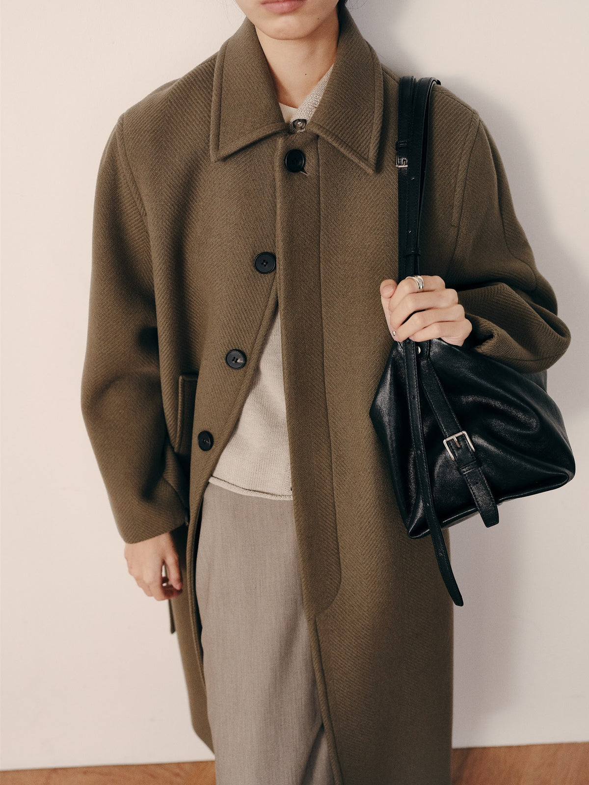 DOUBLE STRAP BAG (SOFT BLACK) - Atelier de LUMEN