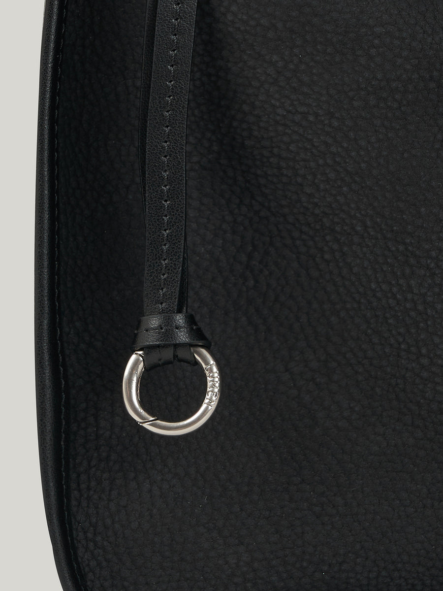 cube-hobo-bag-nubuck_black-description-1