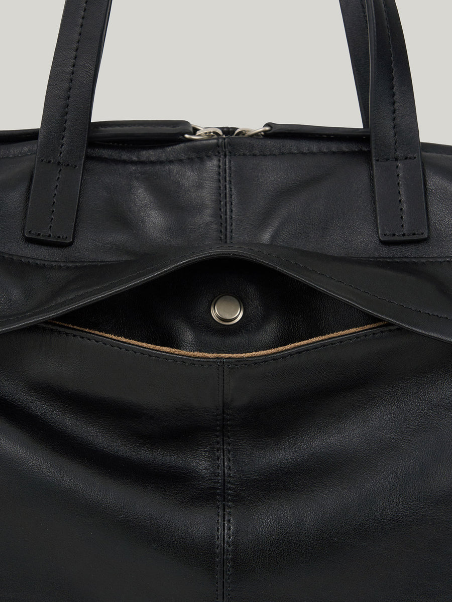 arc-tote-bag-soft-black-description-1