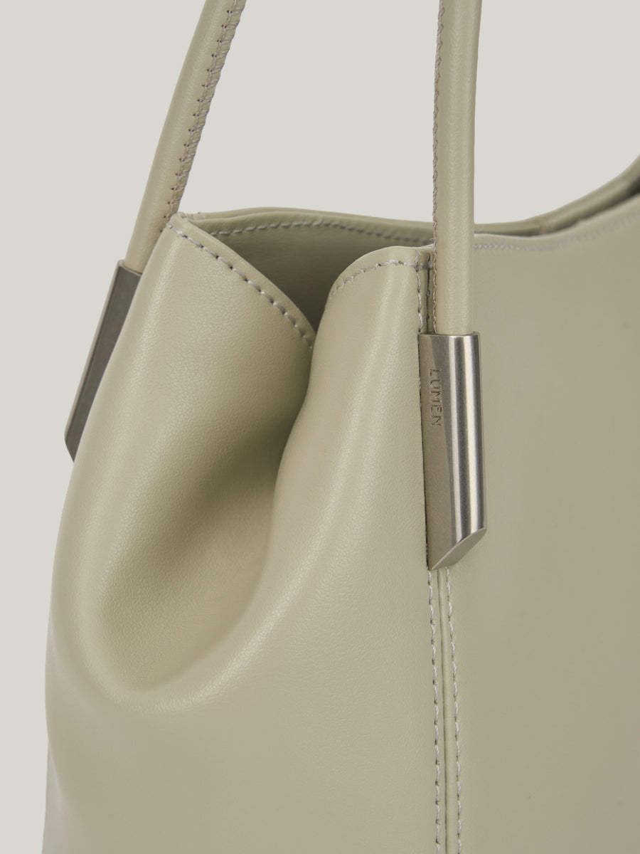 marron-demi-bag-porcelain-white-description-1