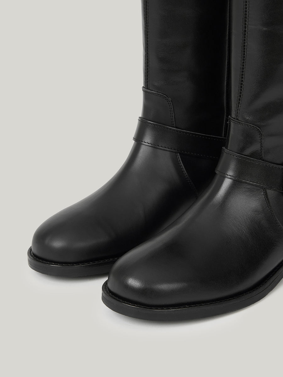 noir-buckle-strap-leather-boots-soft-black-description-1