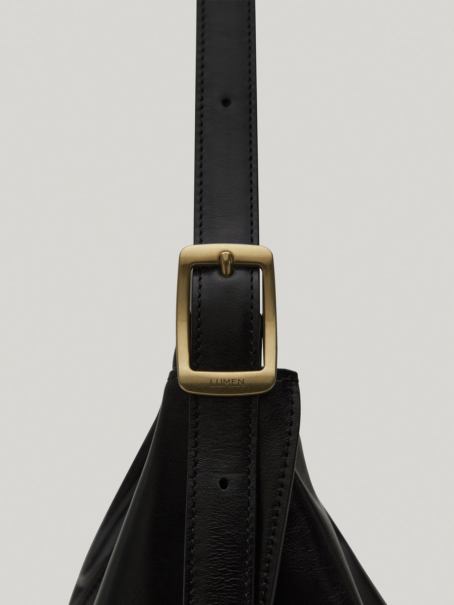 arete-bag-soft-black-description-1