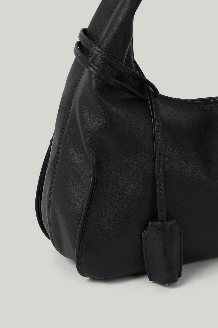 pillow-hobo-bag-soft-black-description-1