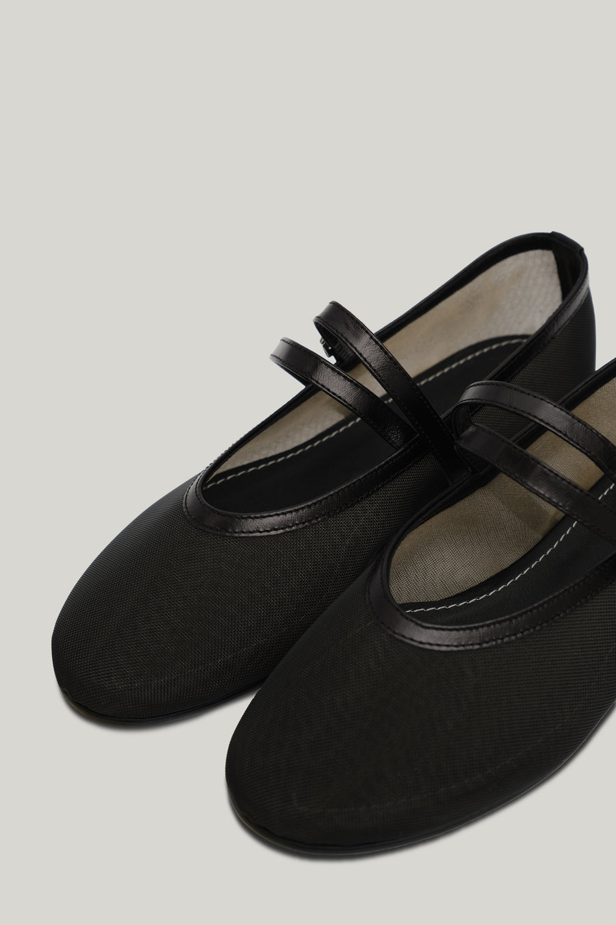 double-strap-mesh-flat-mesh-black-description-1