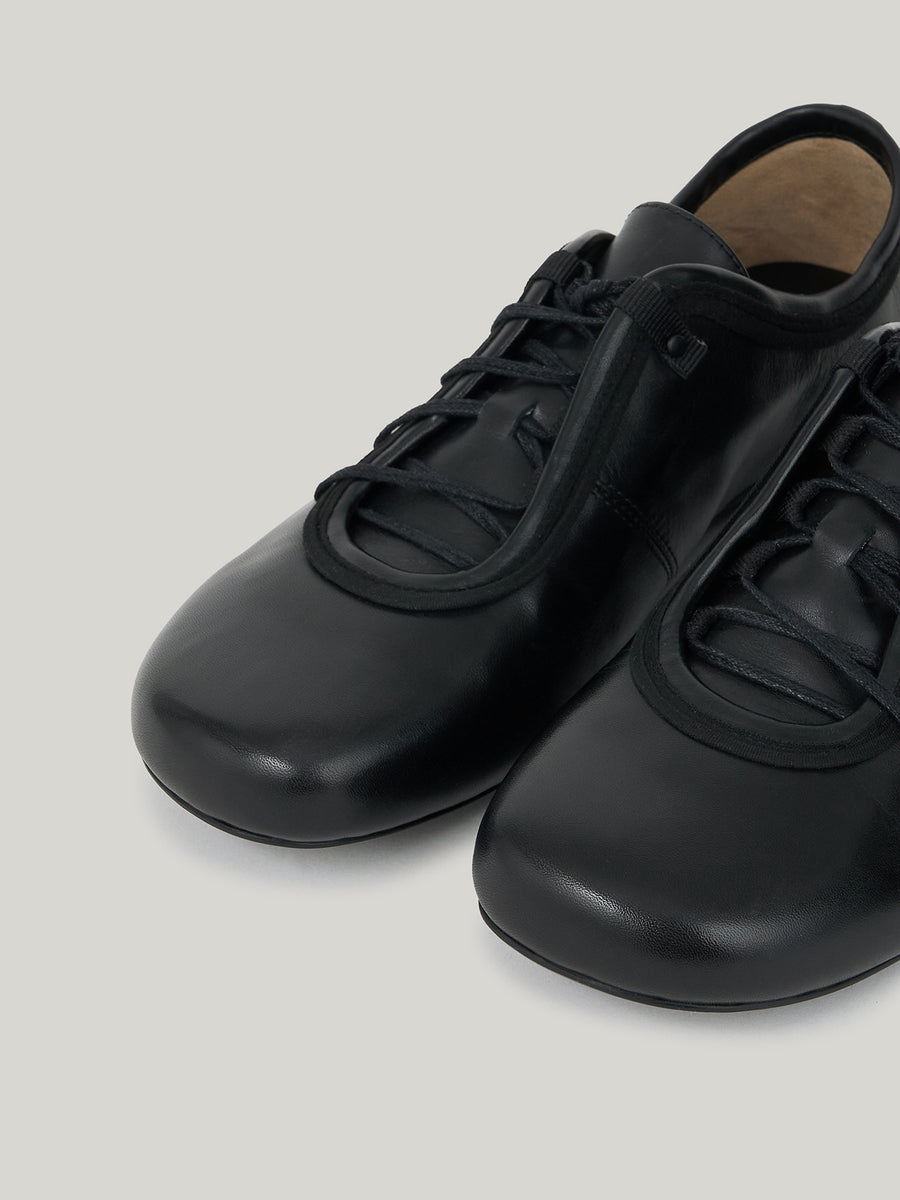 lace-up-bowling-shoes-soft-black-description-1