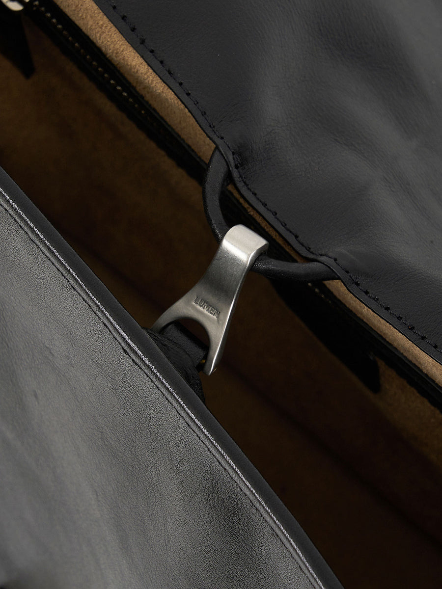 blep-shoulder-bag-soft-black-description-3
