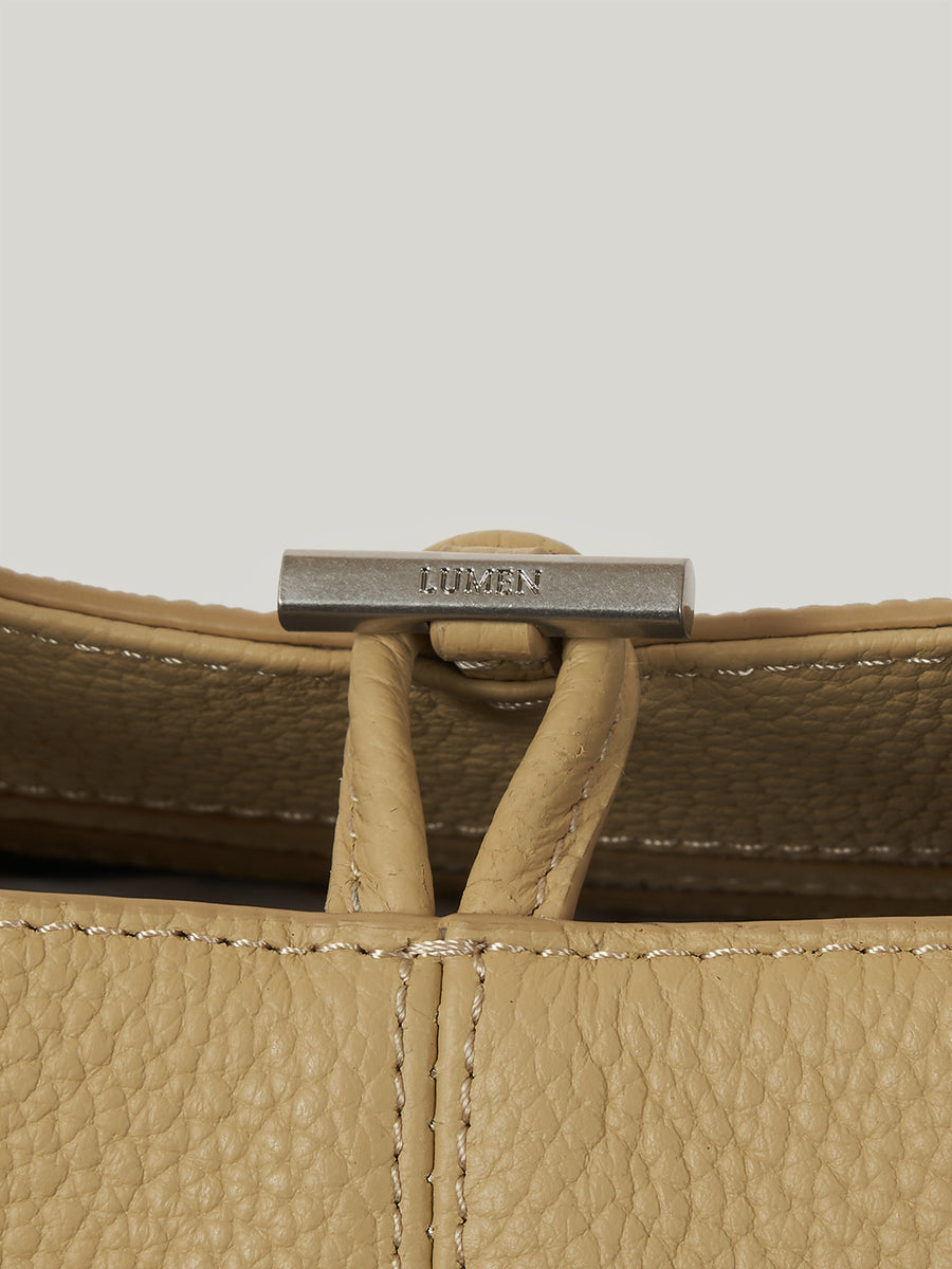 bato-tote-bag-mustard-yellow-description-1