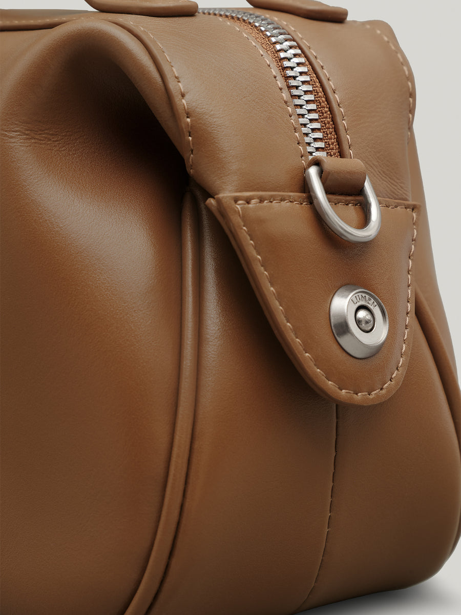 nadel-zip-tote-bag-tawny-brown-description-1