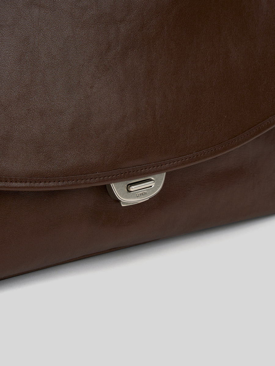 blep-shoulder-bag-organ-brown-description-1