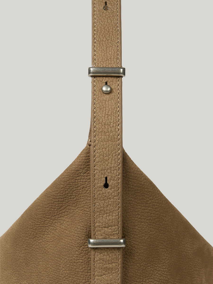 baia-bag-nubuck-fawn-description-1