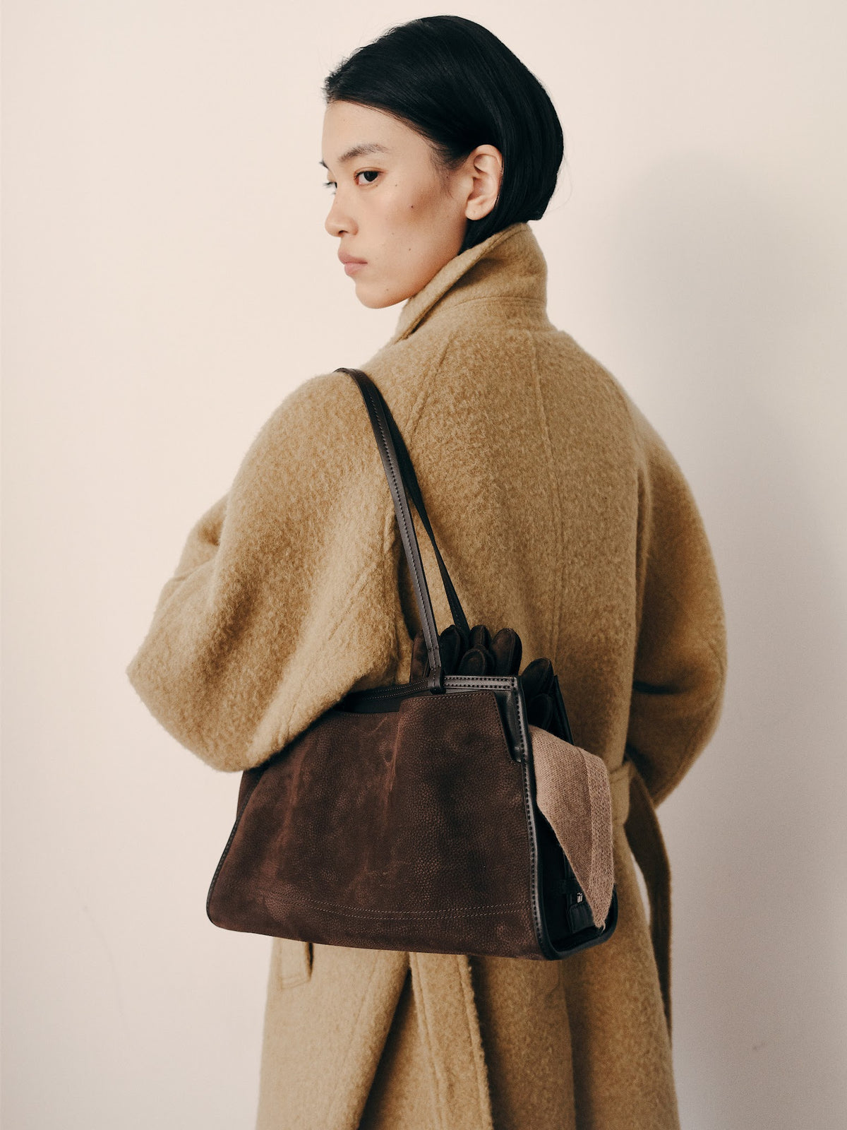 KARRY SHOULDER BAG (NUBUCK BROWN) - Atelier de LUMEN