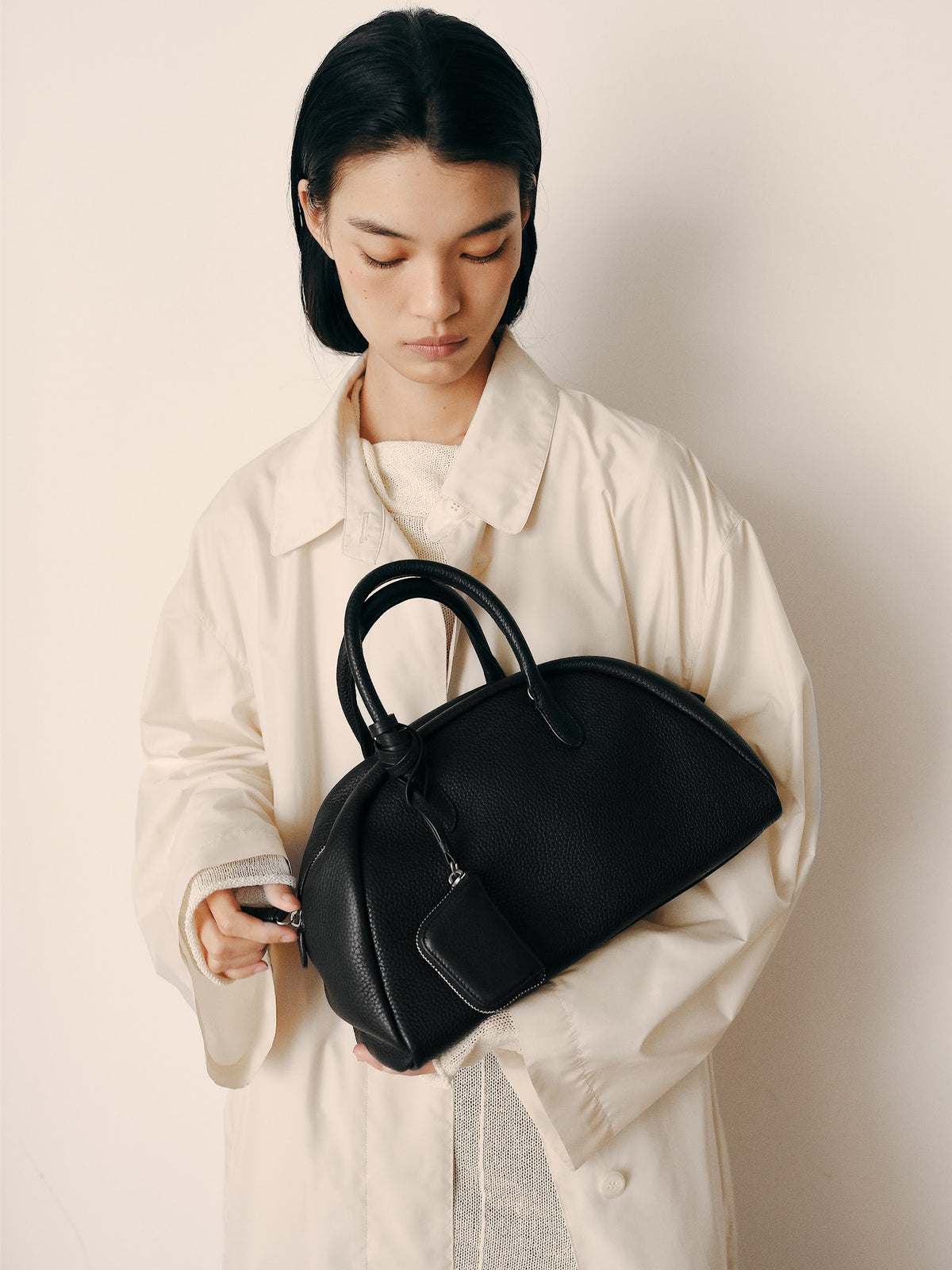 AIR MINI POUCH (SOFT BLACK) - Atelier de LUMEN