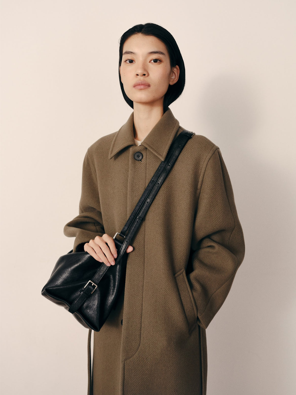 DOUBLE STRAP BAG (SOFT BLACK) - Atelier de LUMEN