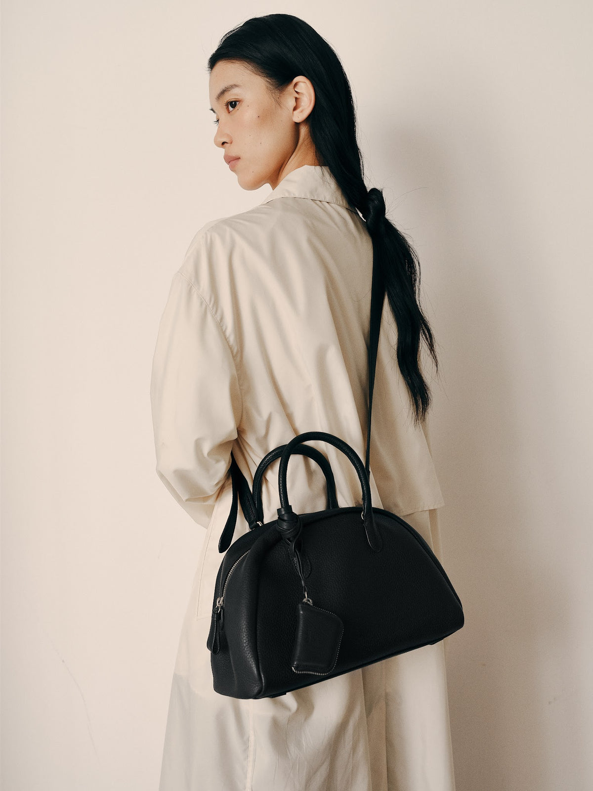 FADE BOSTON BAG (SOFT BLACK) - Atelier de LUMEN