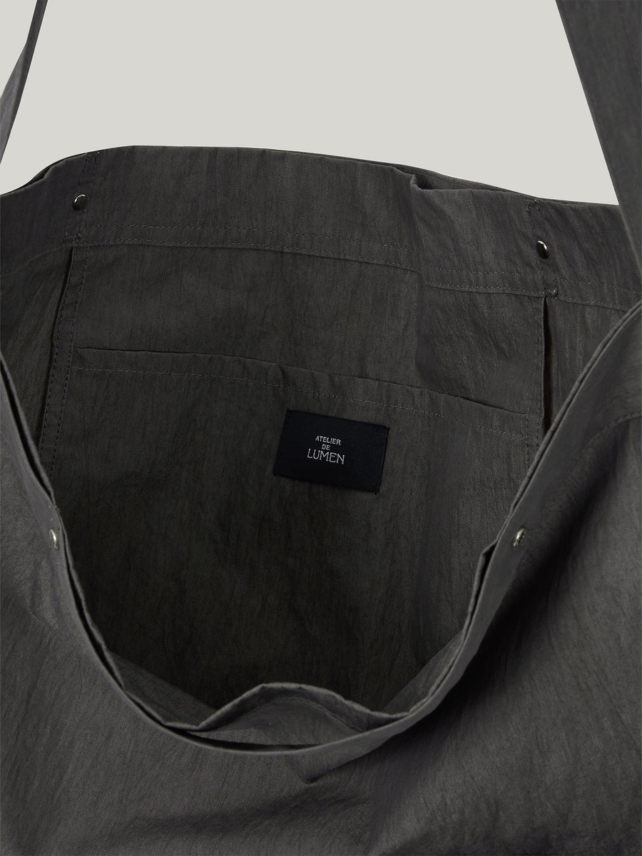 easy-nylon-bag-grey-description-2