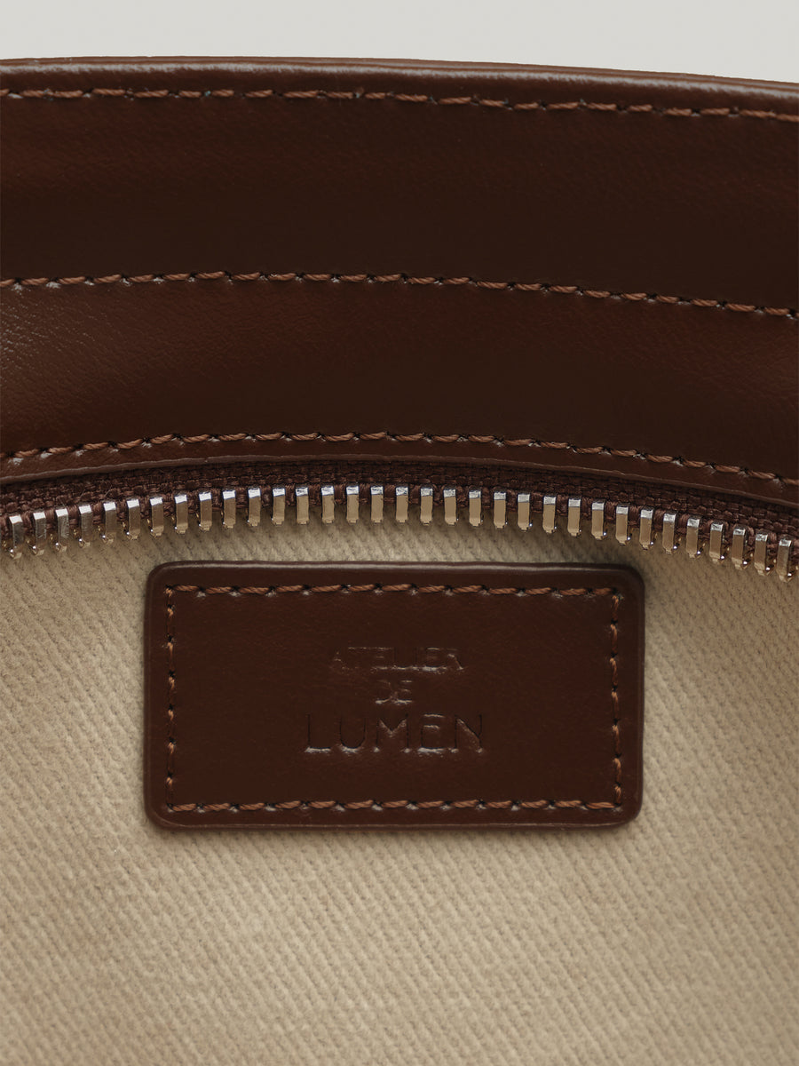 monique-shoulder-bag-oak-brown-description-3