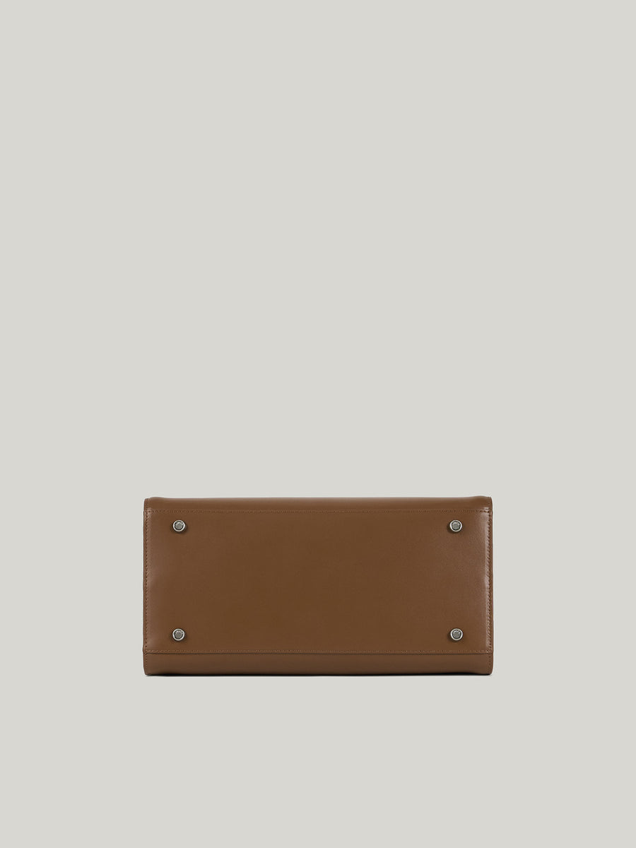nadel-bag-tawny-brown-description-3