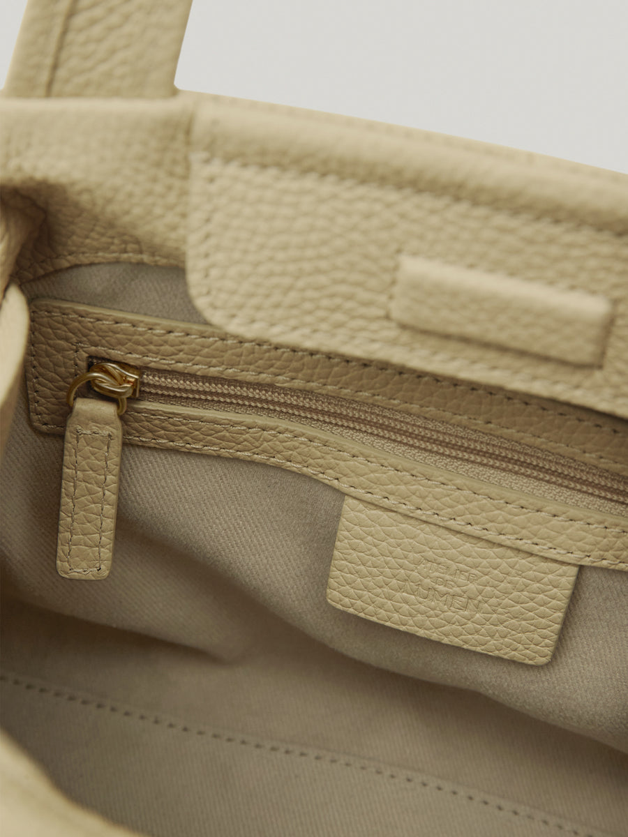 pave-petit-bag-hay-yellow-description-2