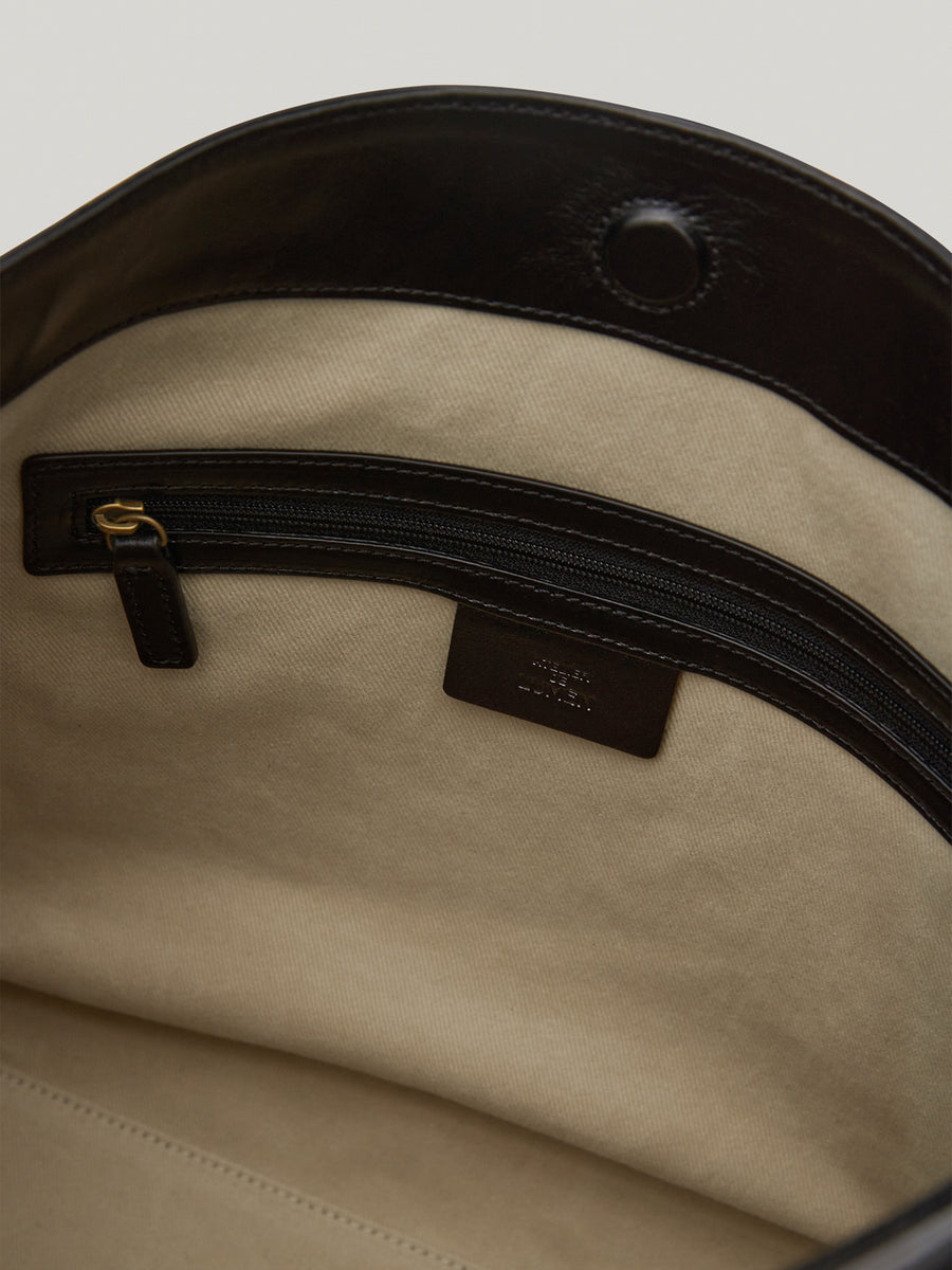 arete-bag-soft-black-description-3