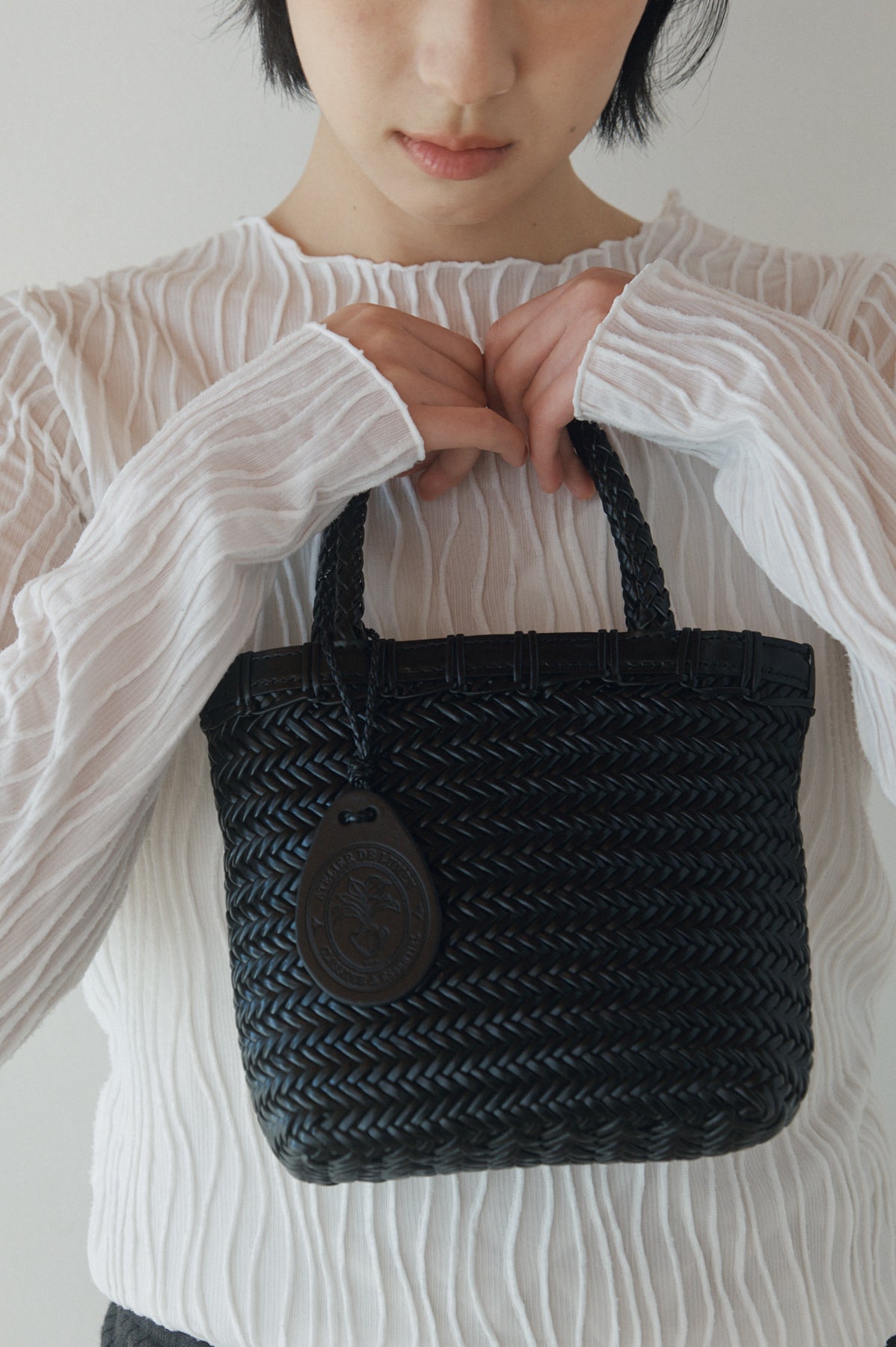 TWIG PETIT BAG (DRIED BLACK)
