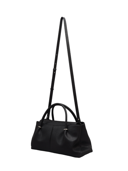 ANNEAU FLAP BAG (SOFT BLACK)
