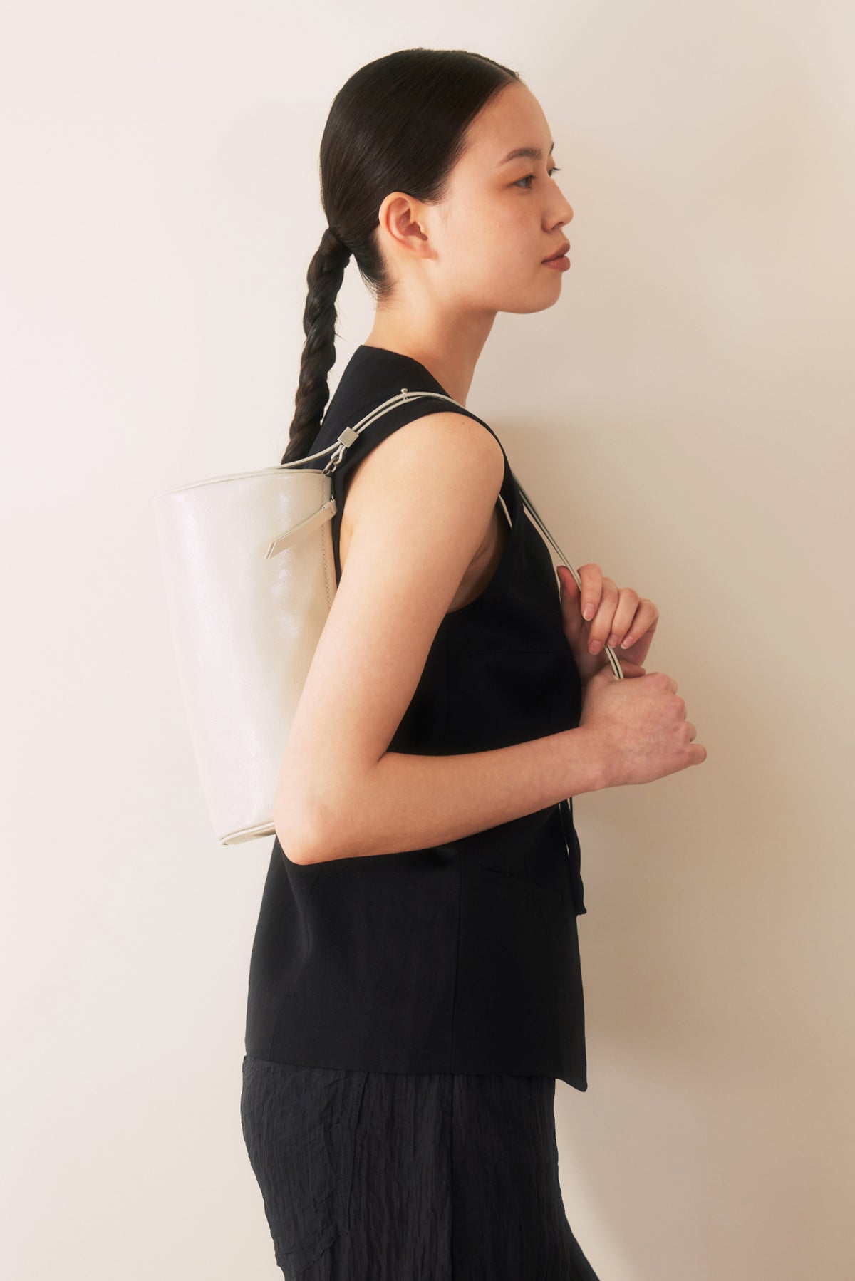 BASE BARREL BAG (WRINKLE WHITE) - Atelier de LUMEN