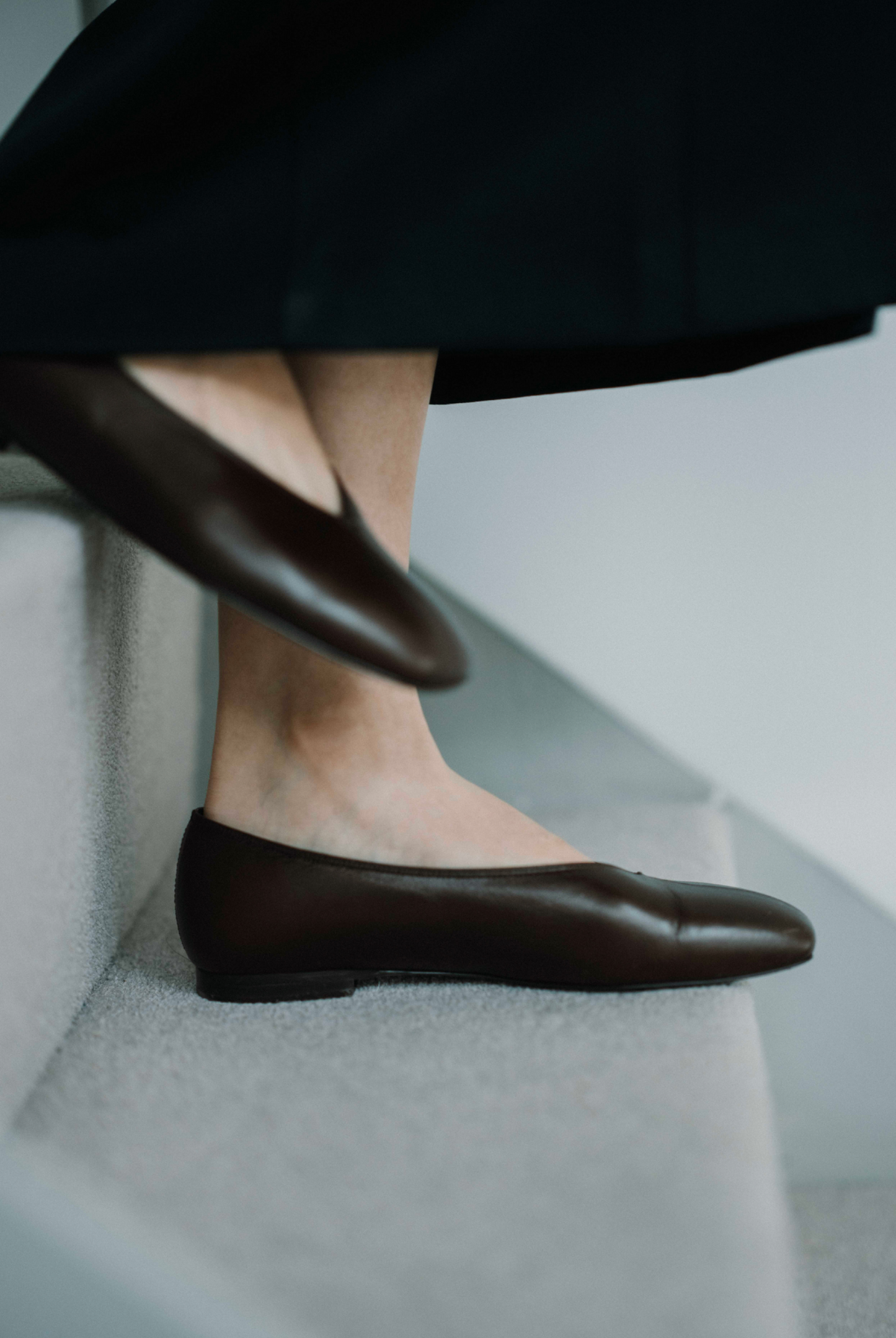 BASE FLAT SHOES (SOFT BLACK)