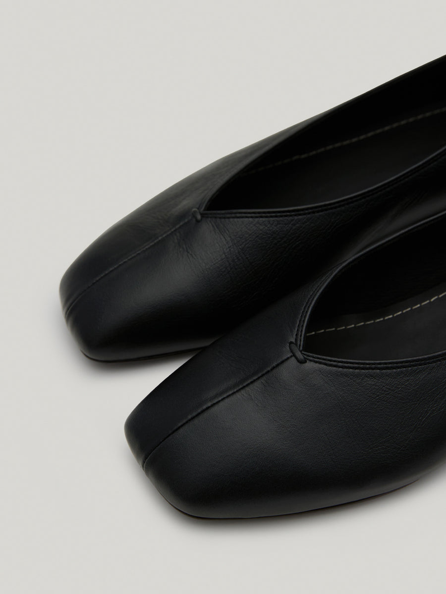 base-flat-shoes-soft-black-description-1