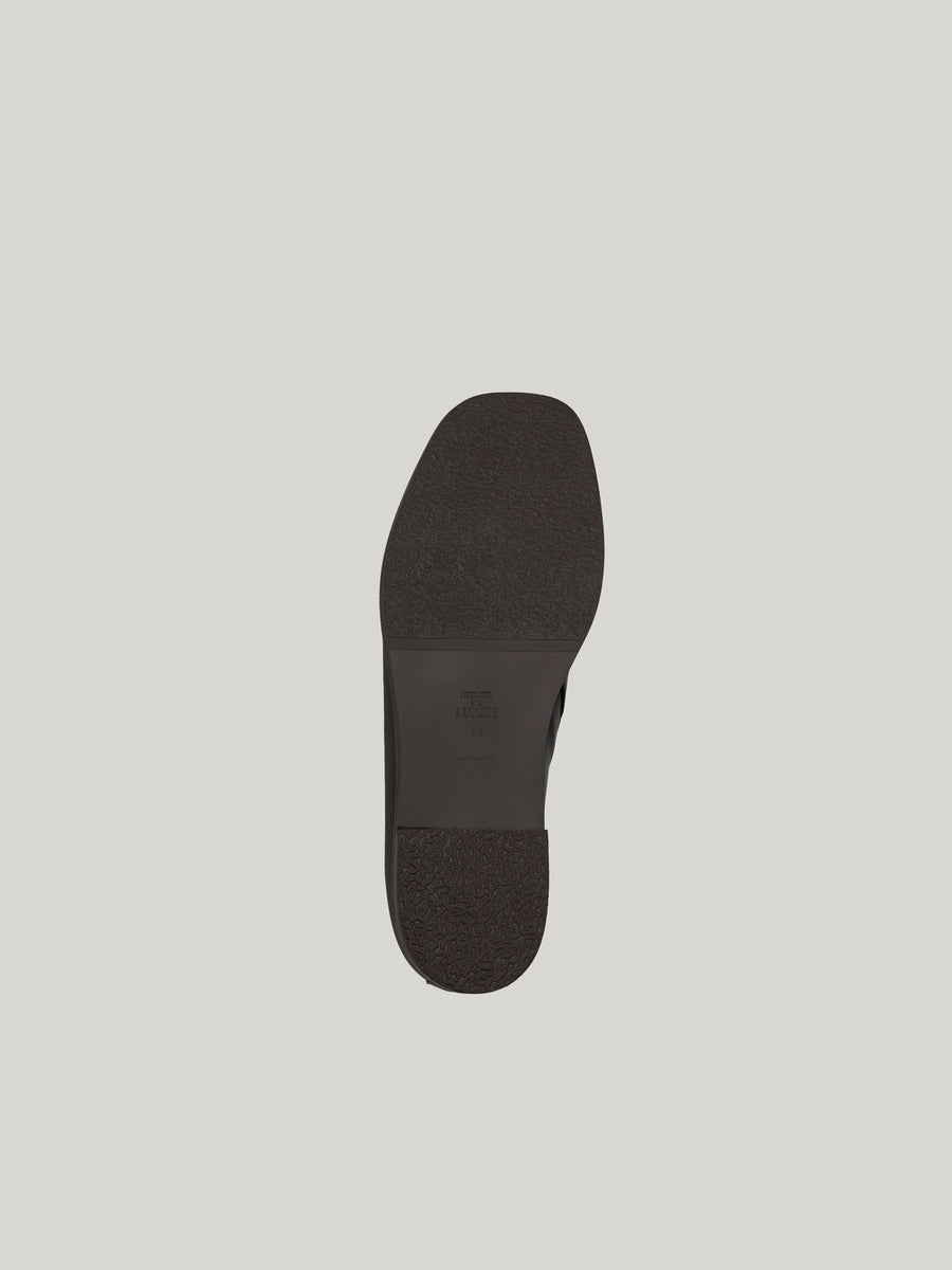 base-top-loafer-soft-black-description-3
