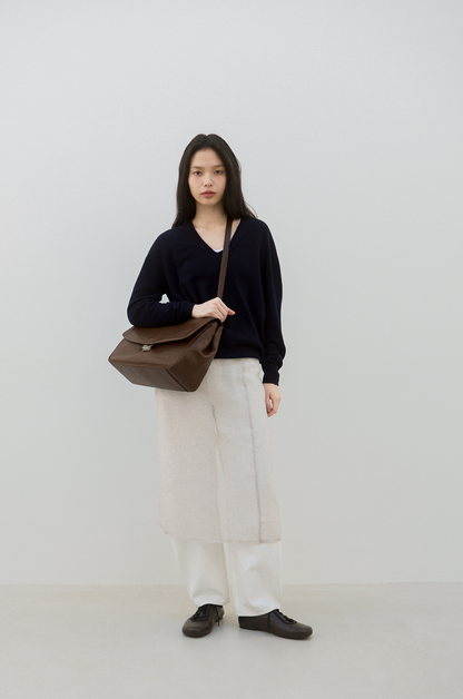 BLEP SHOULDER BAG (ORGAN BROWN)