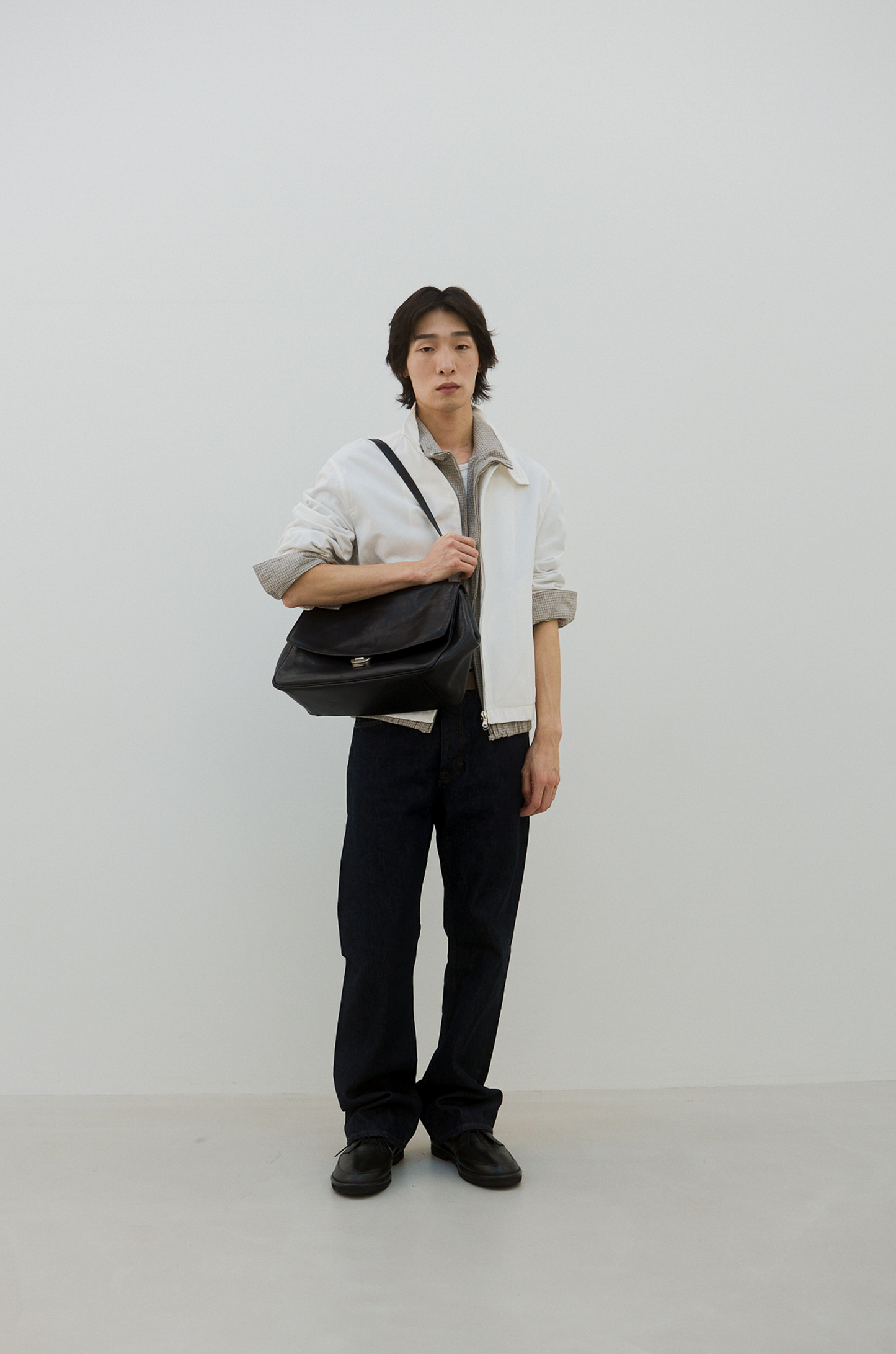 BLEP SHOULDER BAG (SOFT BLACK)
