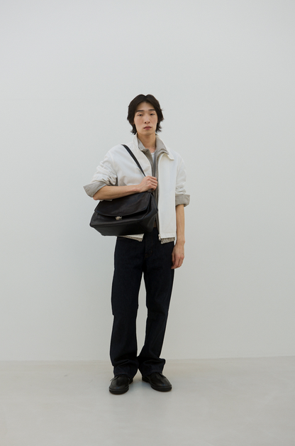 BLEP SHOULDER BAG (SOFT BLACK)