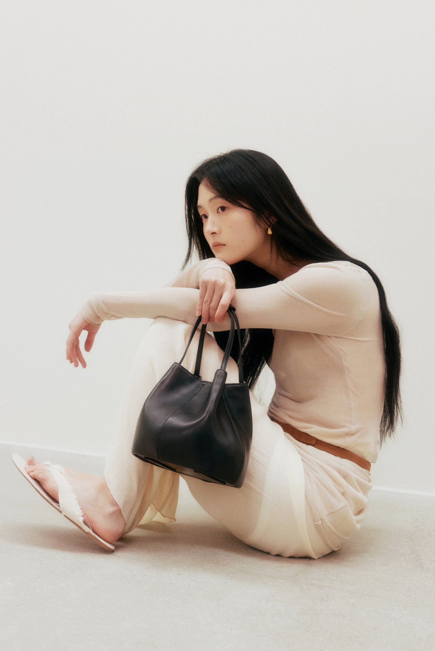 BON BALLON BAG (SOFT BLACK)