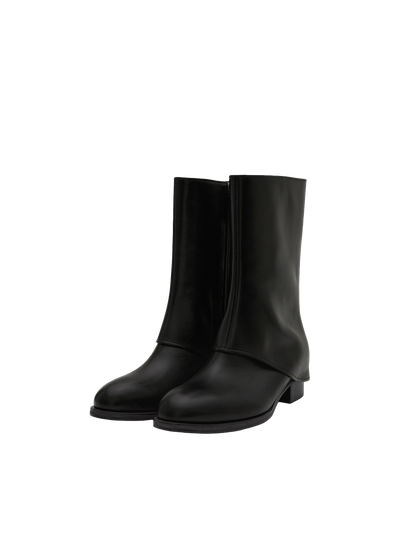 CAPE MIDDLE BOOTS (SOFT BLACK)