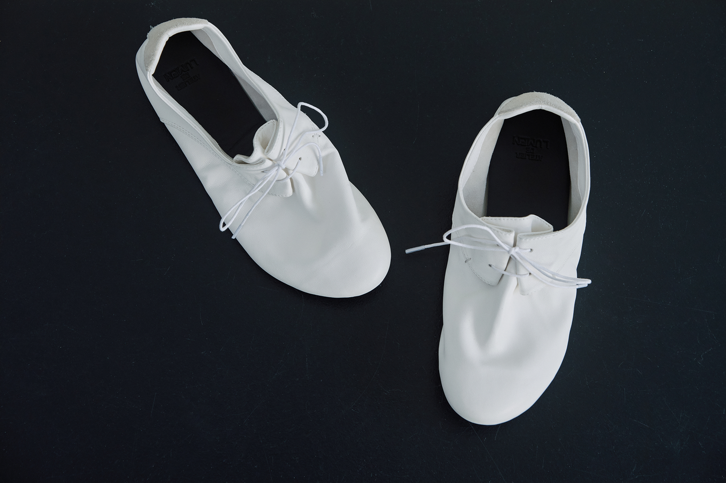 CLASSIC DERBY SHOES (PORCELAIN WHITE)