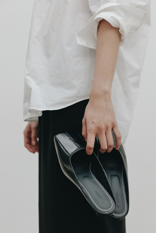 CLIVE SQUARE MULE (SOFT BLACK)