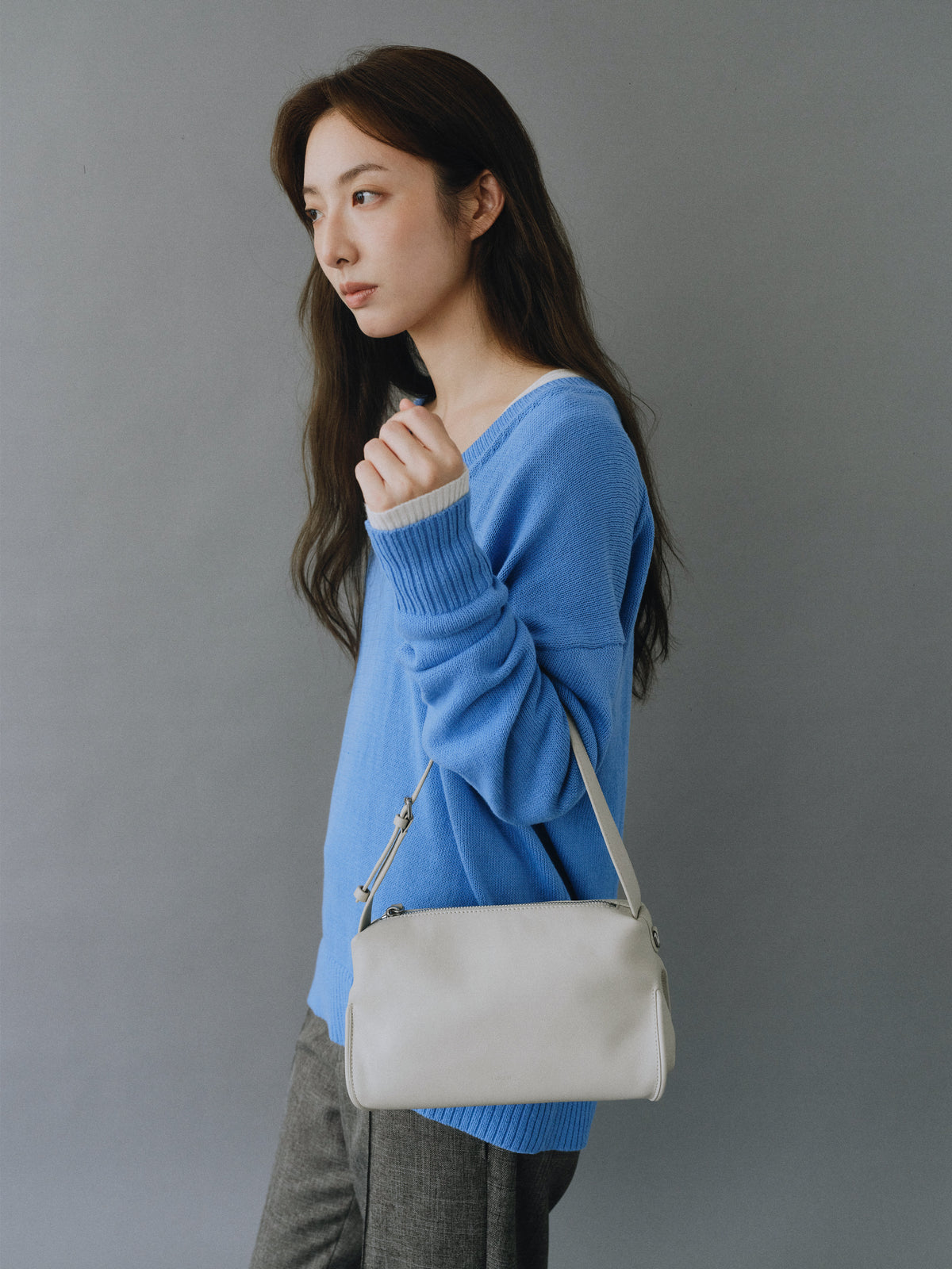 PILLOW TOTE BAG (PORCELAIN WHITE)