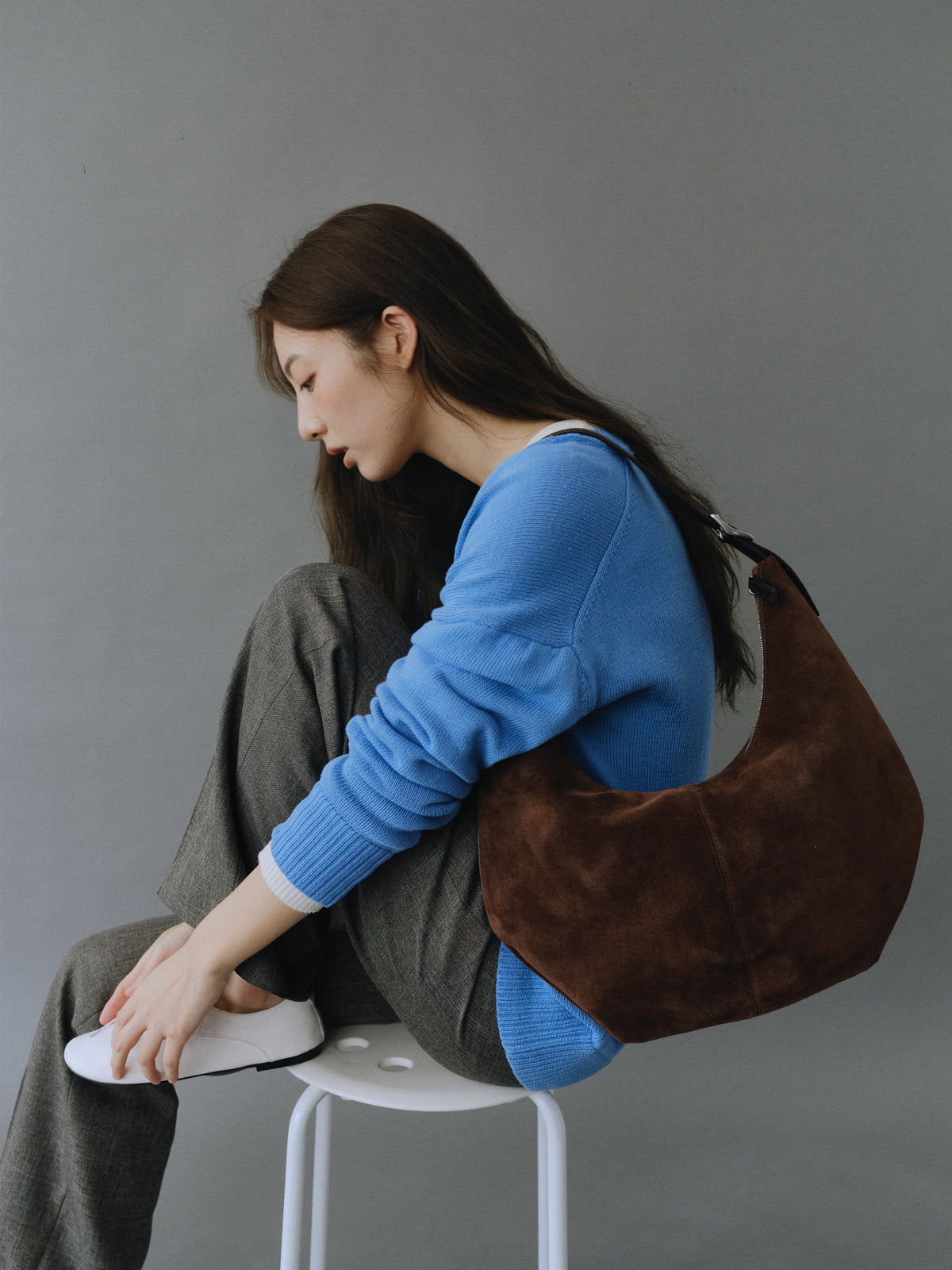 MOSSY HOBO BAG (SUEDE BROWN)