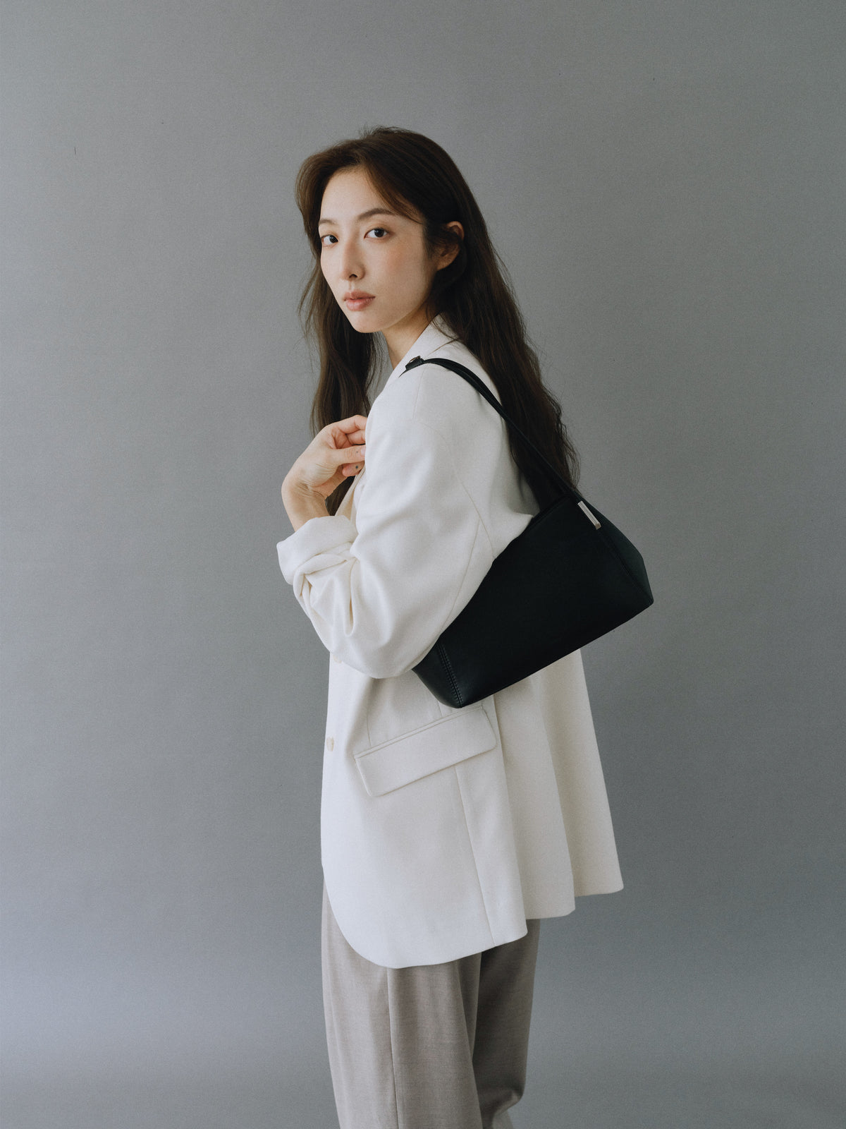 MARRON DEMI BAG (SOFT BLACK)