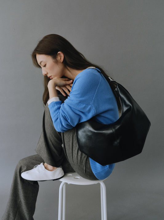 MOSSY HOBO BAG (LEATHER BLACK)