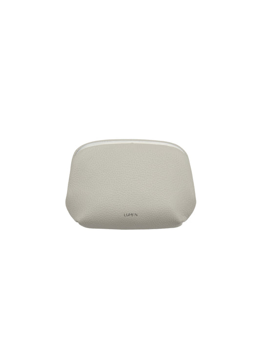 PAVE FRAME POUCH (MISTY WHITE) - Atelier de LUMEN