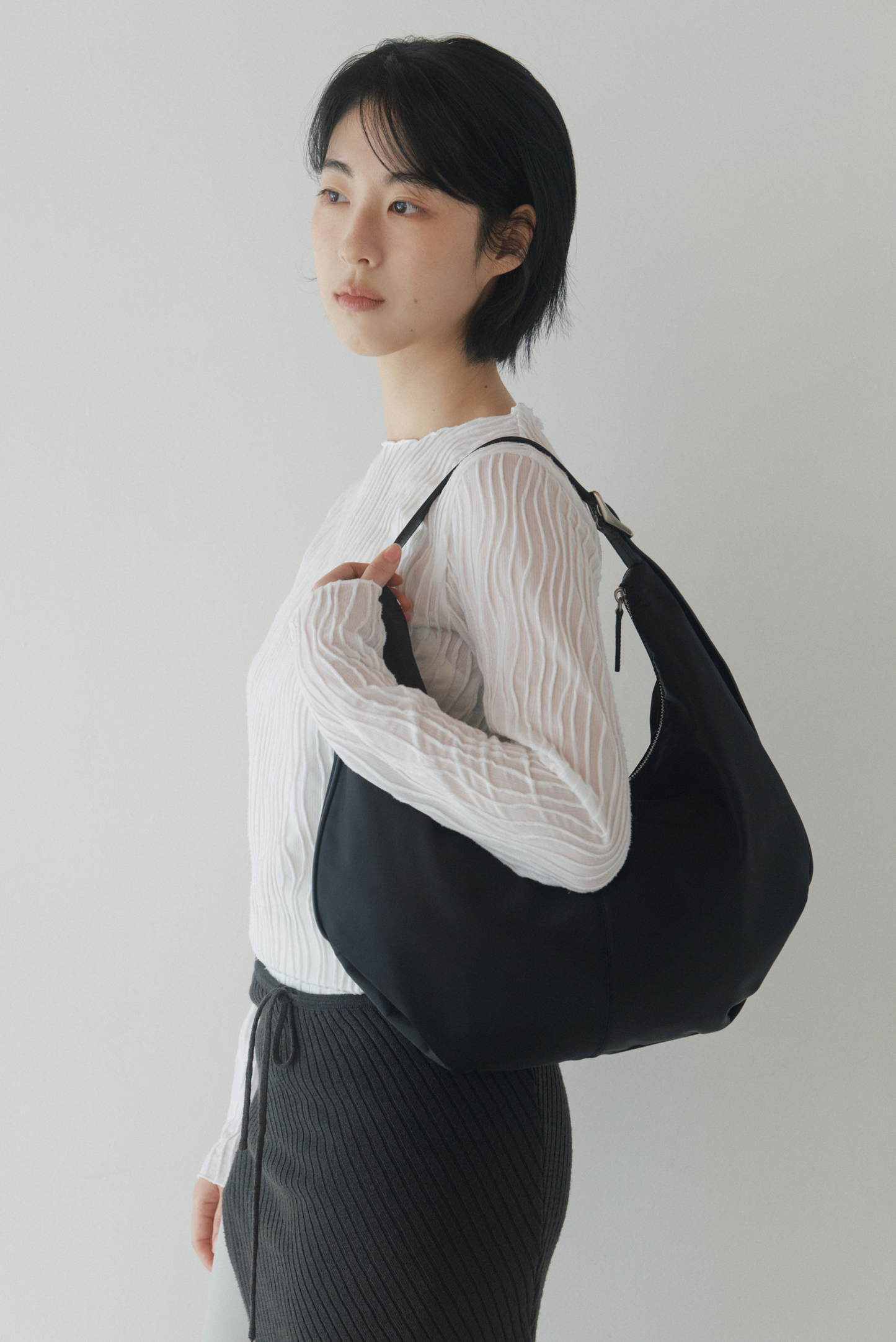 MOSSY HOBO BAG (NYLON BLACK)