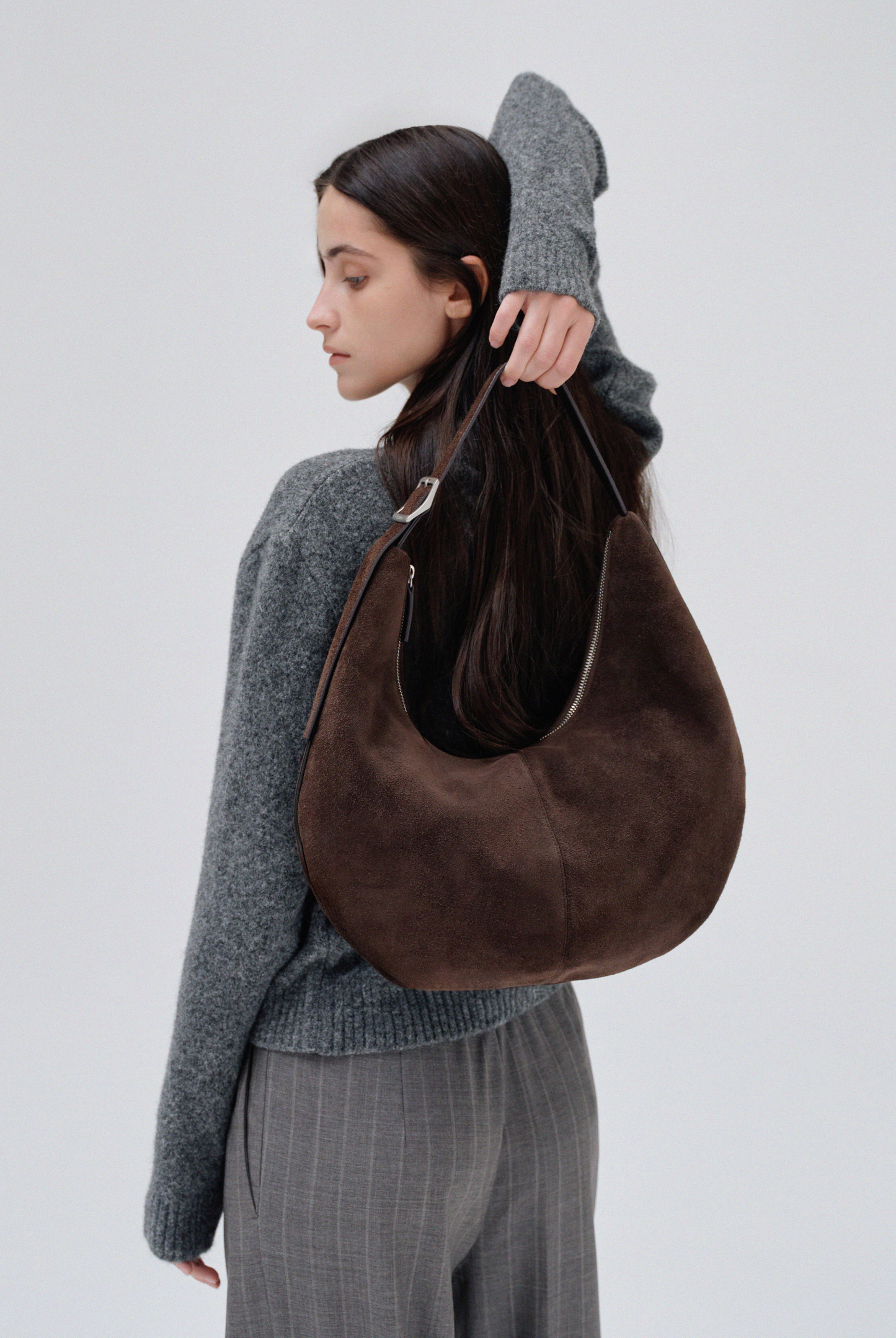 MOSSY HOBO BAG (SUEDE BROWN)